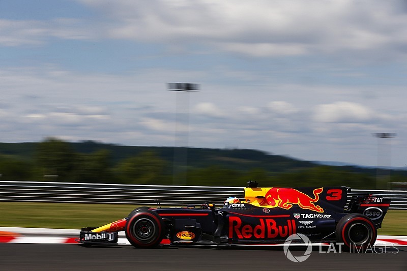 GP Hongaria: Ricciardo dan Red Bull masih tercepat di latihan kedua