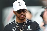 Questioning Hamilton's London absence an "insult" - Wolff