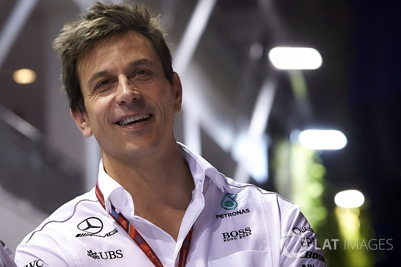 Wolff: "Dobbiamo essere al top su ogni pista per mantenere il vantaggio"
