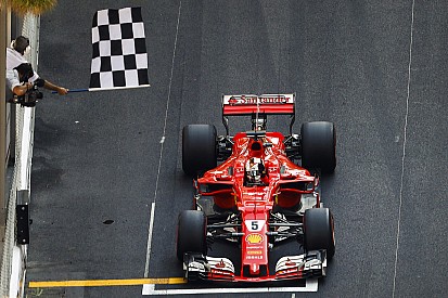 Stand: Vettel doet uitstekende zaken met zege, Verstappen blijft zesde