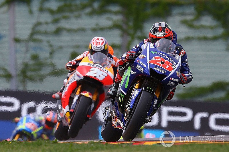 Viñales: "Motor goed op droge baan, geen grip in de regen"