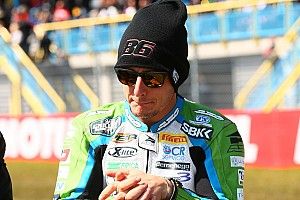 Badovini resta a terra: bandiera rossa in gara 1 della SBK a Jerez