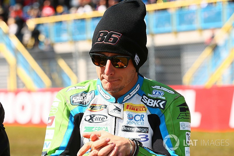 Badovini resta a terra: bandiera rossa in gara 1 della SBK a Jerez