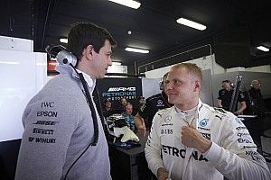 Wolff ammette: "Sono preoccupato dalle prestazioni di Bottas"