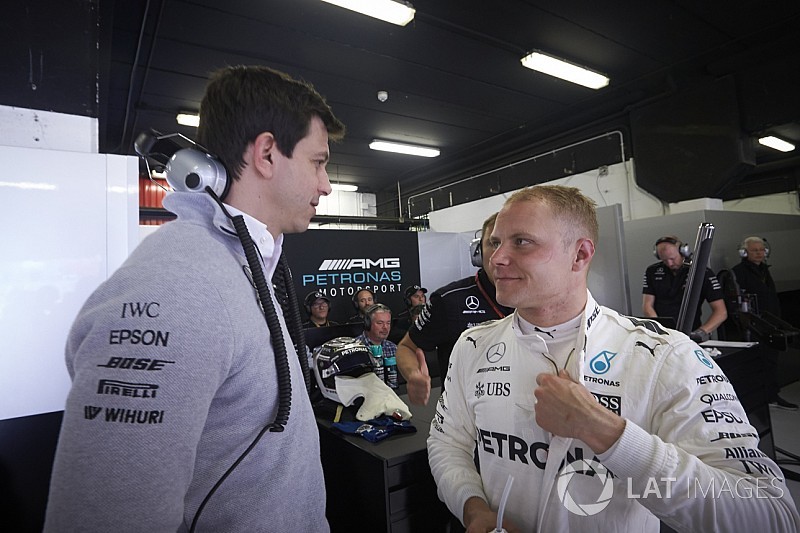 Wolff ammette: "Sono preoccupato dalle prestazioni di Bottas"