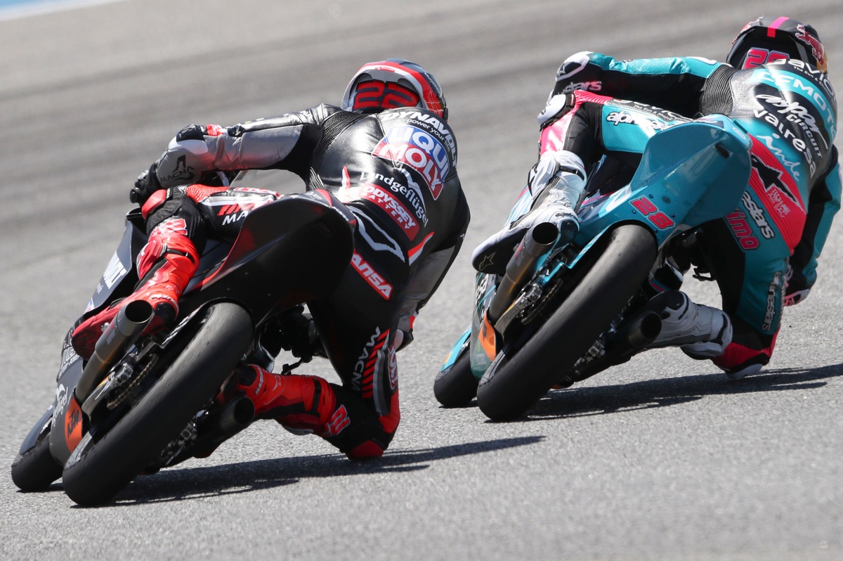 Moto3カタルニア決勝｜絶好調マキシモ・キレスが3連勝！ 山中が15位