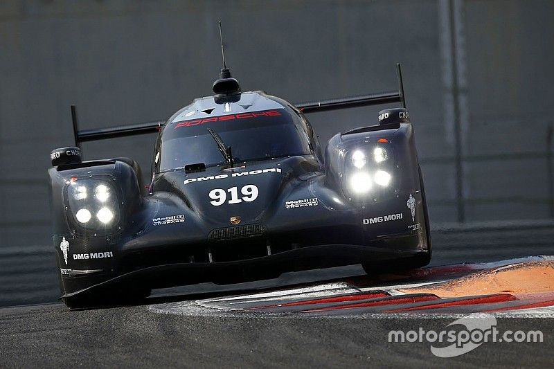Porsche has "shown F1 teams how to go testing" – Webber