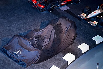 Daimler'in CEO'su, Mercedes'in F1'den ayrılacağını yalanladı!