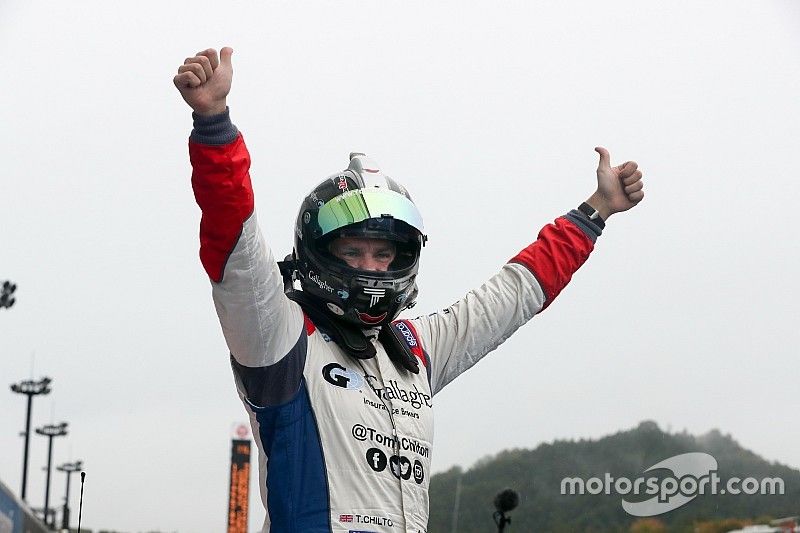 Race winner Tom Chilton, Sébastien Loeb Racing, Citroën C-Elysée WTCC