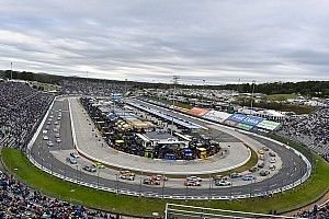 Schnee in Martinsville: NASCAR-Rennen auf Montag verschoben