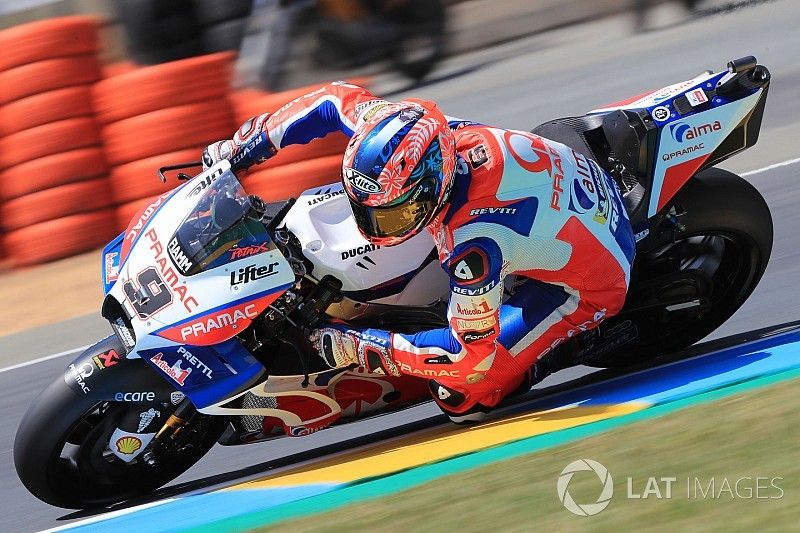 Petrucci celebra pódio após má fase no início do ano