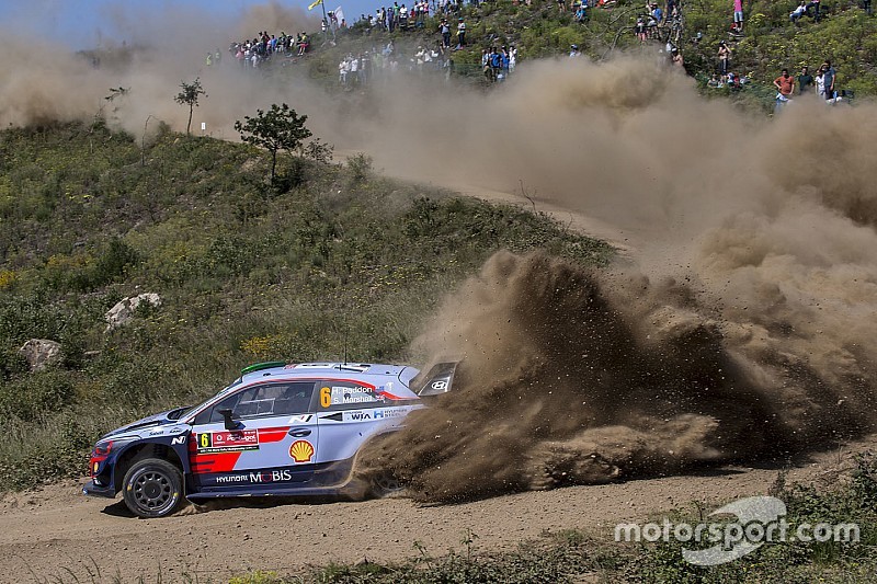 Paddon trasladado al hospital tras accidente en Portugal