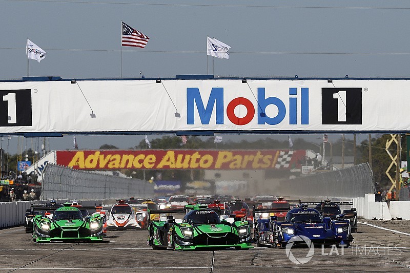 Cadillac manda en las primeras tres horas en Sebring
