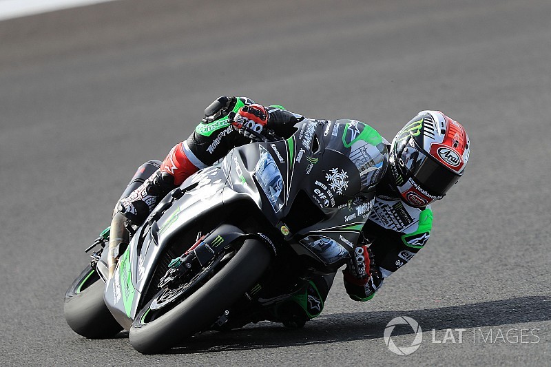 Un año después, Rea volvió a ser más rápido que las MotoGP