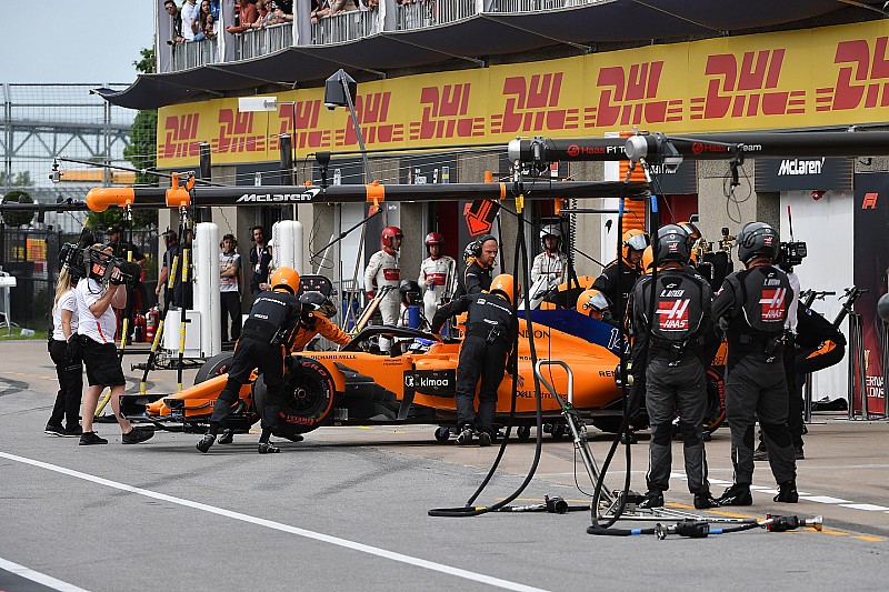 Alonso abandonó en Canadá: "Ojalá volvamos a la fiabilidad necesaria"