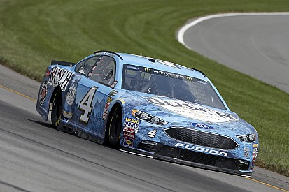 Kevin Harvick cruises to Stage 2 win at Pocono