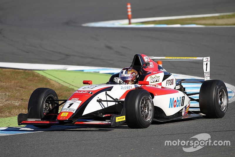 宮田莉朋が独走優勝。笹原右京を2点リードして最終戦へ/FIA-F4第13戦