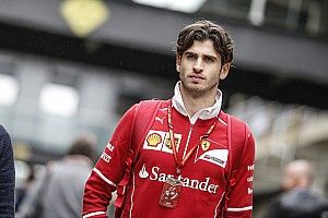 Giovinazzi completa lista de participantes de testes da F-E