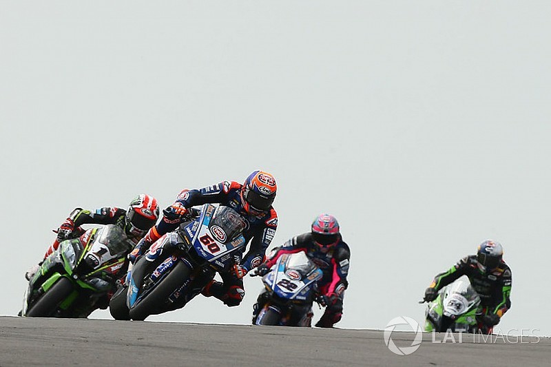Fotogallery SBK: gli scatti più belli delle due manche di gara di Donington