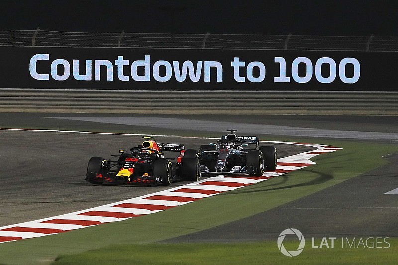 Hamilton califica de "estúpido" el ataque de Verstappen