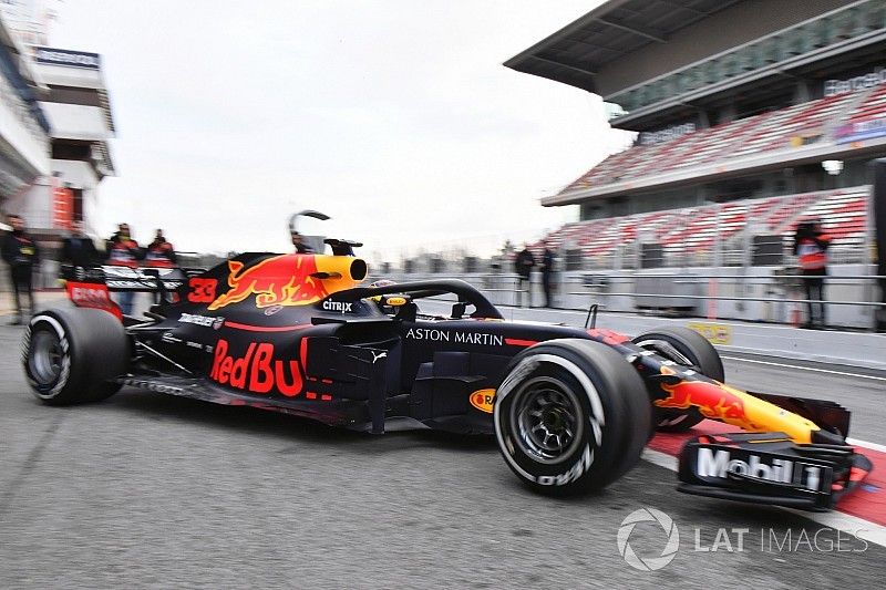 Verstappen positief na eerste dag met RB14: “Vorig jaar grote problemen, nu beter”