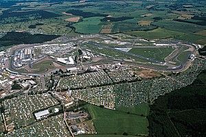 Silverstone a rovescio? Una pazzia. Monza non ci pensa
