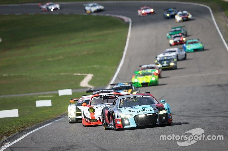 #8 Audi Sport Team WRT Audi R8 LMS: Rene Rast, Robin Frijns leads