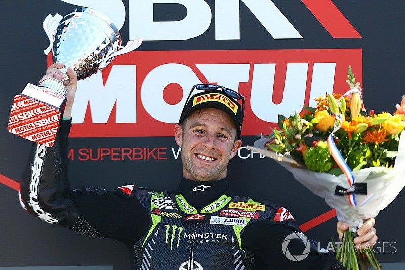 Course 1 - 8e succès d'affilée pour Rea à Assen, Van der Mark 2e
