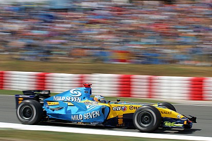 Le DAS de Mercedes rappelle le mass damper à Renault