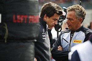 Вольф рассказал, в чем Mercedes уступает Ferrari