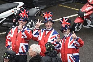 Los pilotos ofrecen disculpas a los fans por la suspensión del GP de Gran Bretaña