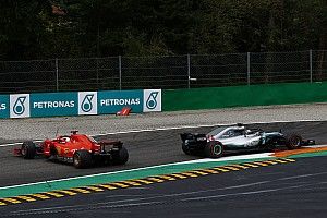 Fotostrecke: Der Vettel-Hamilton-Crash in Monza