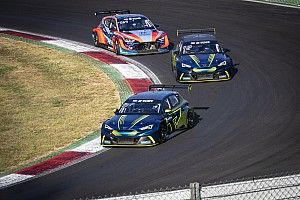 Cupra kämpft gegen die Hitze und holt in Vallelunga Punkte im FIA ETCR