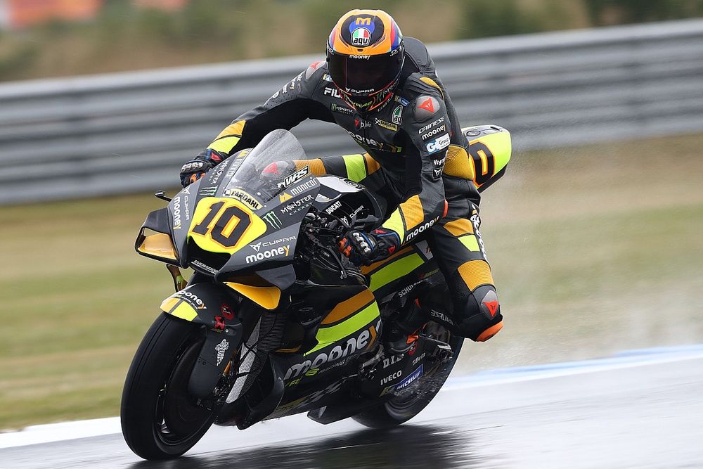 Luca Marini Baru Mengerti Kendalikan Ducati Desmosedici GP22