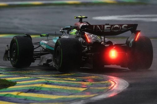 Hamilton niezadowolony z Mercedesa