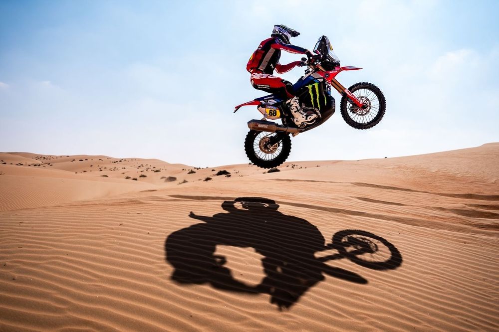 #68 Monster Energy Honda HRC Honda: Tosha Schareina