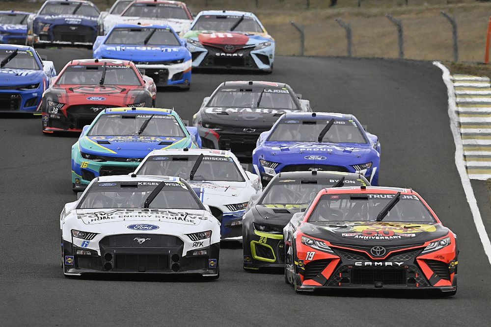 NBC set to cover 'heavyweight fight' to make NASCAR playoffs