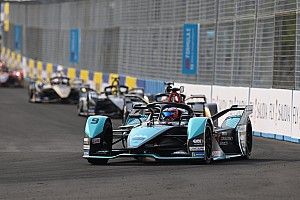 Jakarta E-Prix: Evans beats Vergne to win thriller in Indonesia
