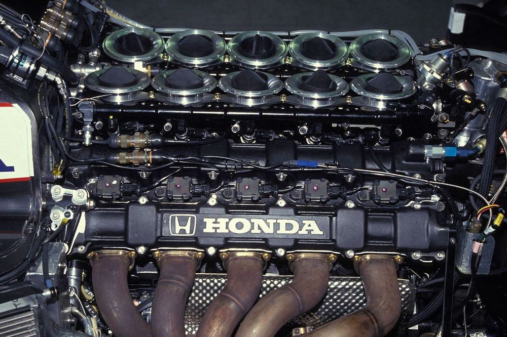 A Honda 3.5 V10 engine in a Tyrrell 020 