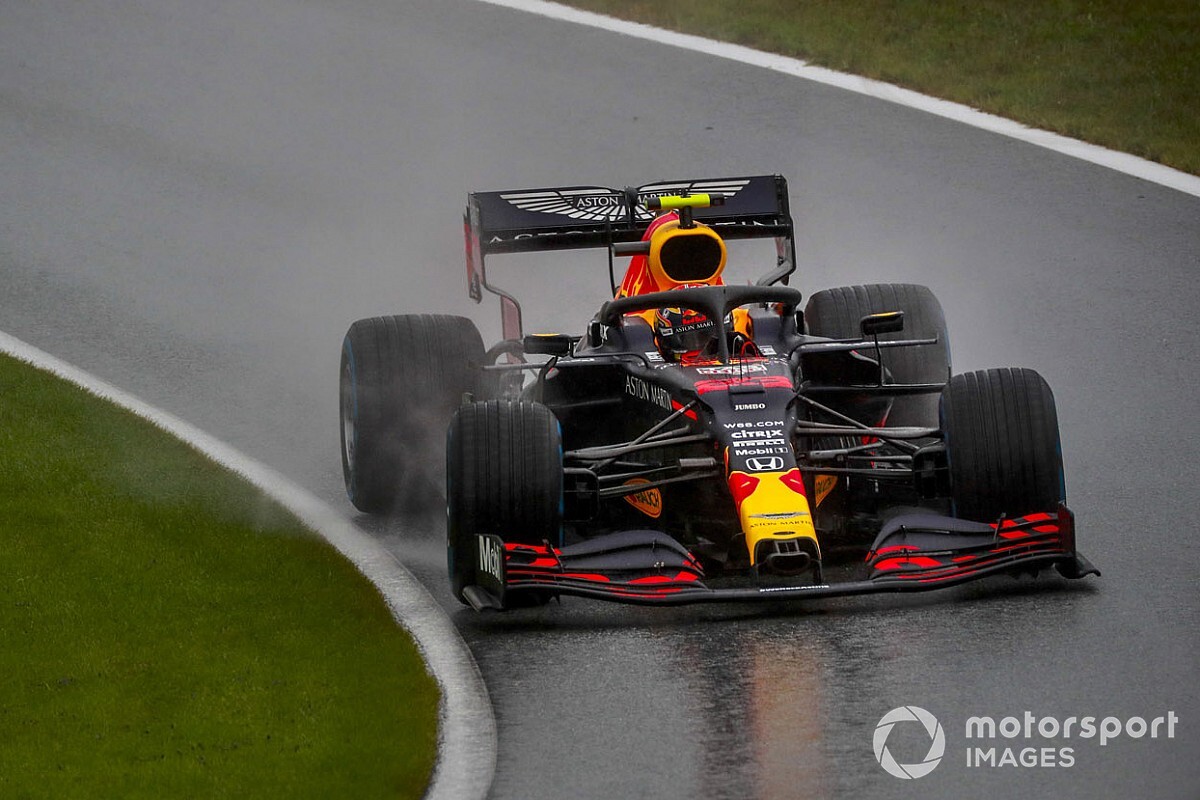 Albon: Red Bull beter dan vorige week, maar ben zelf nog zoekende