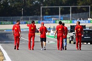 Vettel nie rozmawiał o wcześniejszym odejściu