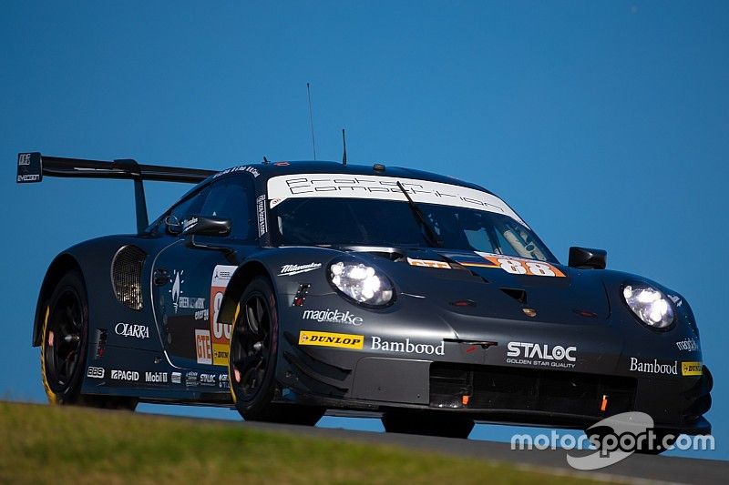 #88 PROTON Competition Porsche 911 RSR: Gianluca Roda, Giorgio Roda, Matteo Cairoli