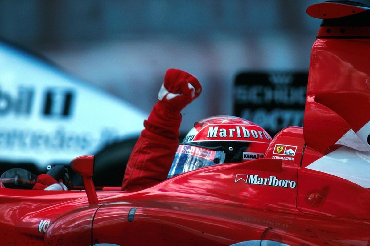 Michael Schumacher, Paris'te tedaviye alındı!