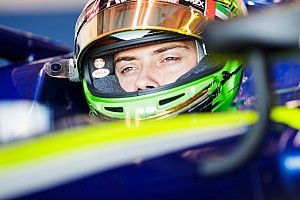 Schweizer Louis Deletraz fährt 2019 Formel 2 für Carlin