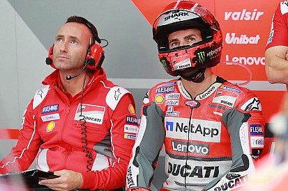 Ducati confirma que Lorenzo será baja en Australia