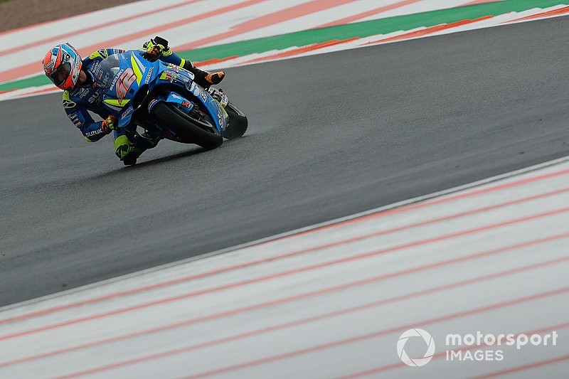 Rins: "Quando sono tornato ai box dopo la caduta, non capivo neanche dove fossi"