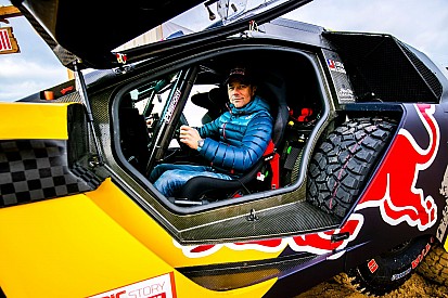 Loeb présente ses couleurs pour le Dakar