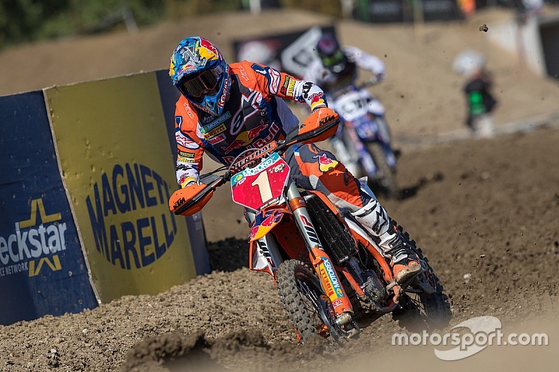 Wereldkampioen Herlings: "Dit seizoen is bijna onbeschrijfelijk"