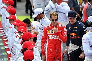 ÉLŐ F1-ES MŰSOR: A nagy Verstappen-balhé, Vettel és Hamilton is büntetést érdemelt?