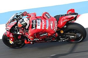 A Ducati bajnokesélyesét büntetéssel sújtották a hétvégi futamra